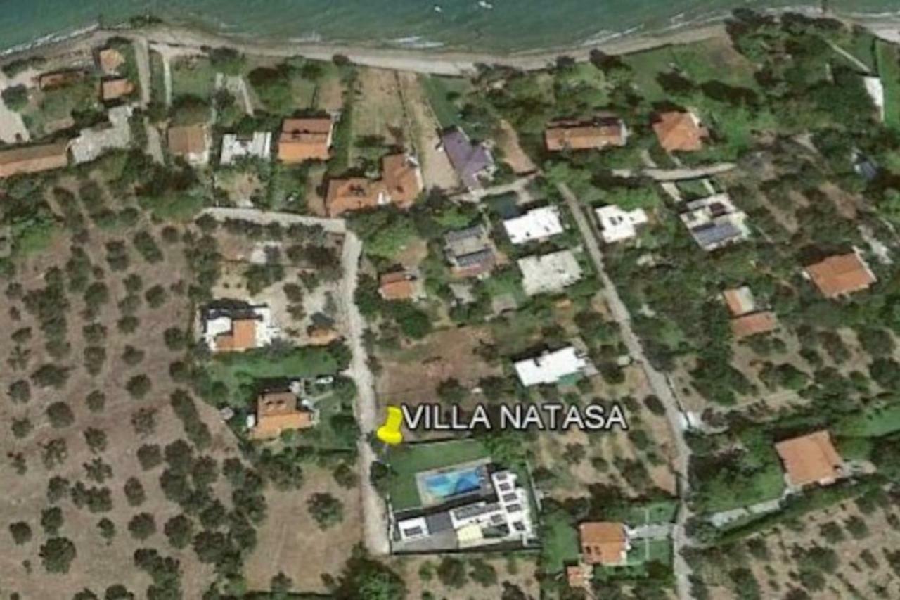 Villa Natasa Lampiri  Exteriör bild
