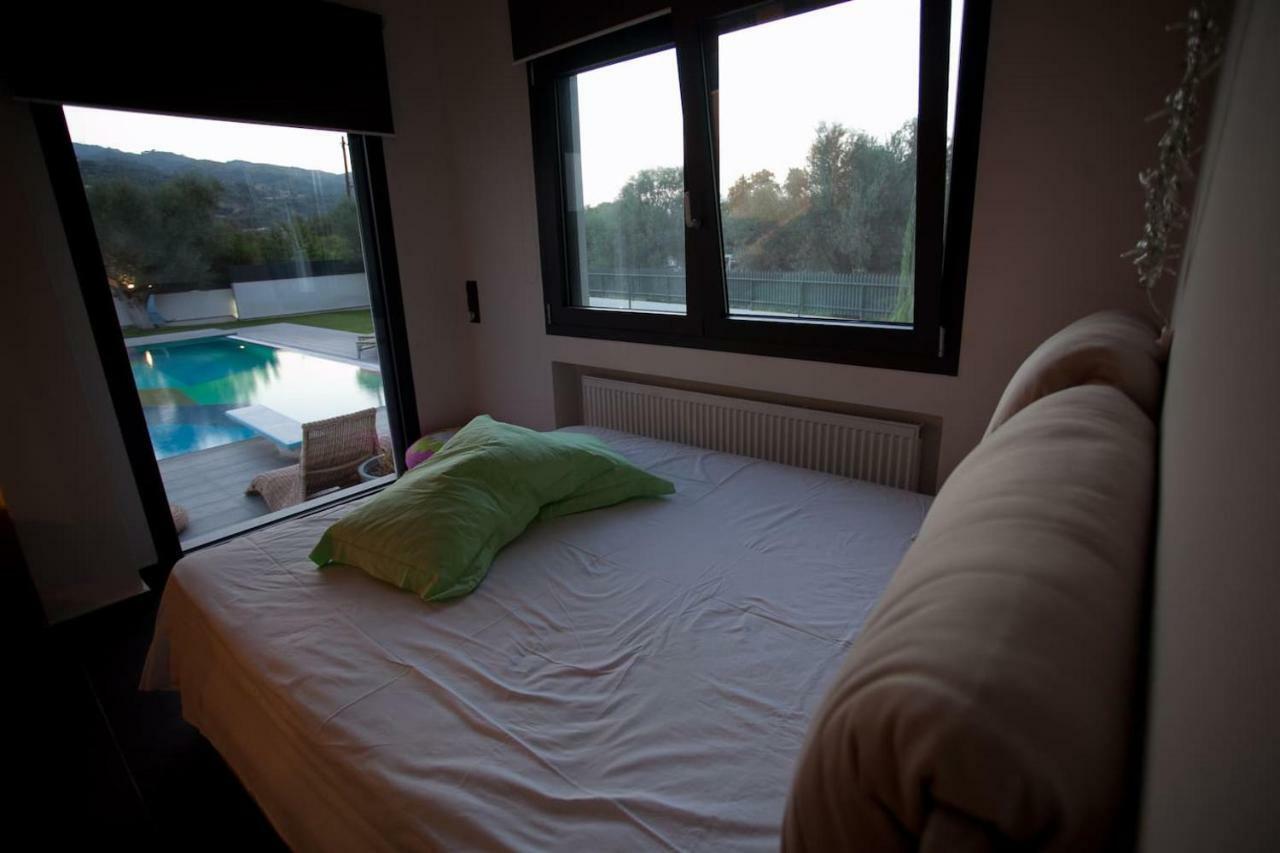 Villa Natasa Lampiri  Exteriör bild
